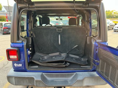 Used 2018 Jeep Wrangler Sport image 22