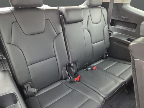 Used 2021 Kia Telluride LX FWD image 15