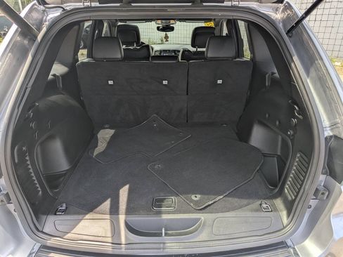 Used 2021 Jeep Grand Cherokee Limited AWD/4WD image 17