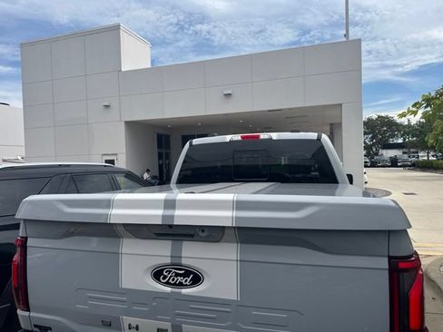 Used 2025 Ford F150 Lariat w/ Equipment Group 502A High AWD/4WD image 5