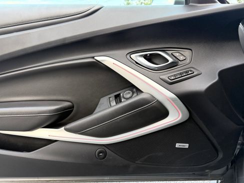 Used 2020 Chevrolet Camaro SS image 40