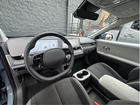 Used 2024 Hyundai Ioniq 5 SEL AWD/4WD image 2