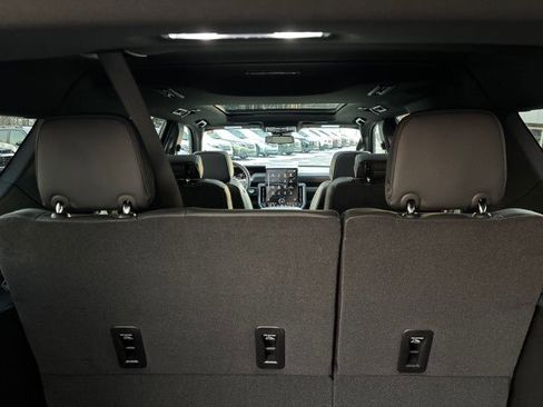 New 2026 GMC Yukon XL Denali w/ Sun & Power Step Package AWD/4WD image 57