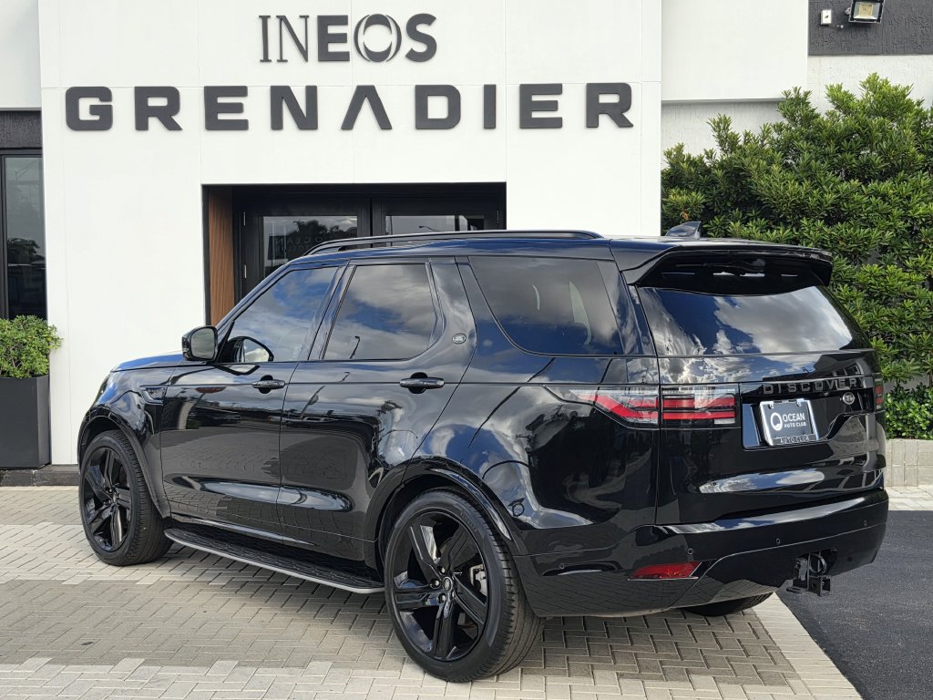 Used 2023 Land Rover Discovery S R-Dynamic AWD/4WD image 3