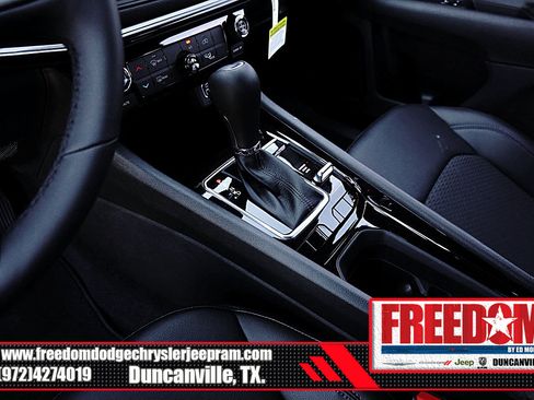 New 2026 Jeep Compass Latitude image 34