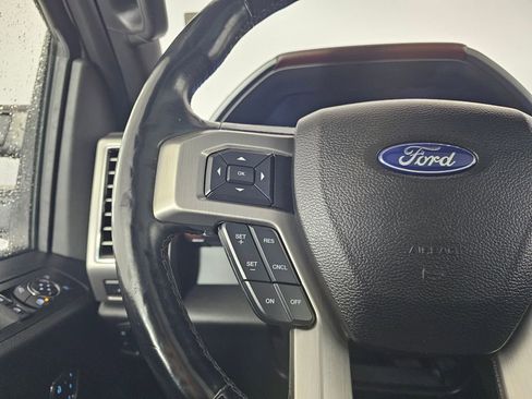 Used 2017 Ford F150 Platinum w/ Max Trailer Tow Package AWD/4WD image 37
