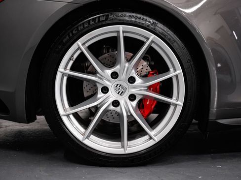 Used 2019 Porsche 911 Carrera 4S AWD/4WD image 45