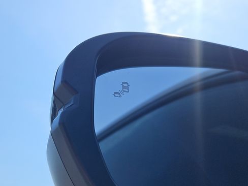 Certified 2023 Honda HR-V Sport image 12