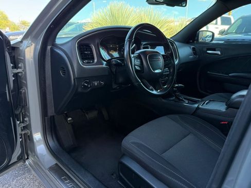 Used 2017 Dodge Charger SXT w/ Blacktop Package RWD image 36
