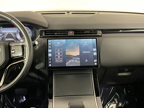 Used 2026 Land Rover Range Rover Velar S image 12