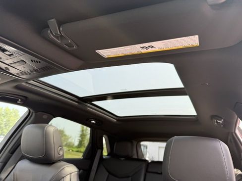 New 2025 Cadillac XT5 Premium Luxury w/ LPO, Floor Liner Package image 22