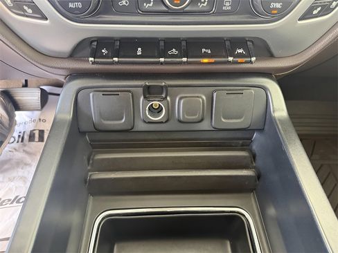 Used 2017 GMC Sierra 1500 SLT w/ SLT Premium Package image 31