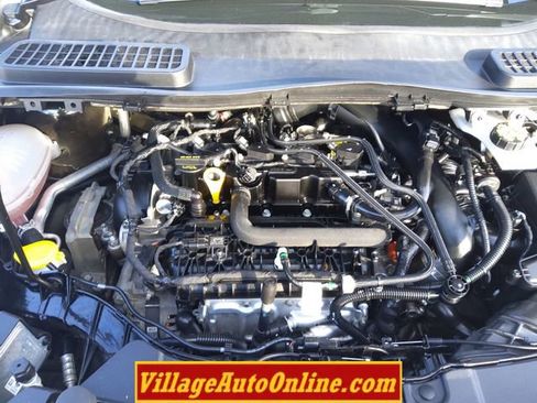 Used 2017 Ford Escape SE w/ Equipment Group 201A image 43