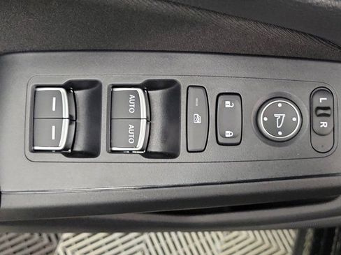 Certified 2025 Honda Civic Sport image 19