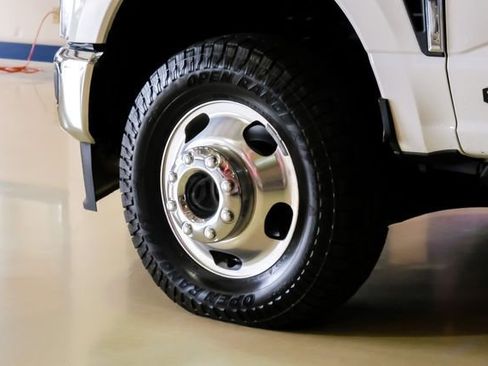 Used 2023 Ford F350 Lariat w/ Lariat Ultimate Package AWD/4WD image 58