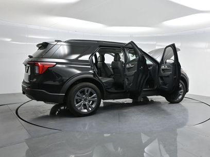 New 2025 Ford Explorer Active w/ Active Comfort Package