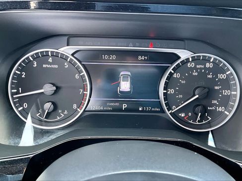 Used 2024 Nissan Pathfinder SL w/ SL Premium Package FWD image 26