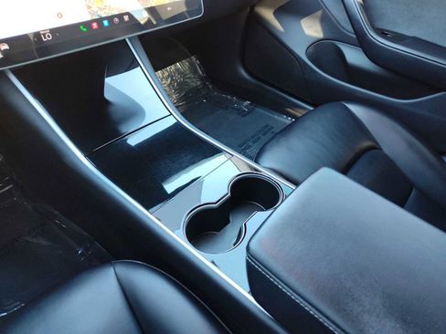 Used 2018 Tesla Model 3 Long Range image 26