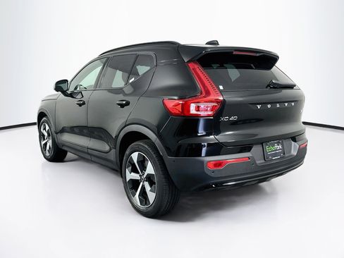 Used 2026 Volvo XC40 B5 Plus AWD/4WD image 5