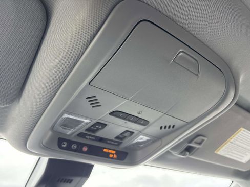 Used 2024 GMC Terrain AT4 w/ Infotainment Package II image 27