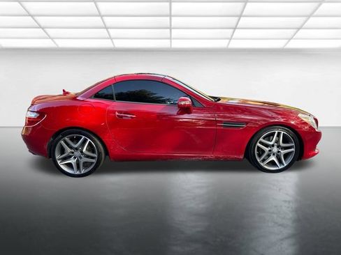 Used 2016 Mercedes-Benz SLK 300 image 6