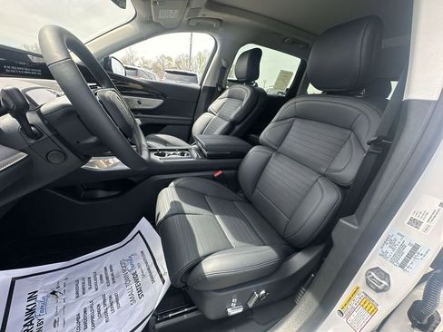 New 2026 Lincoln Nautilus Reserve AWD/4WD image 15