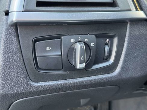 Used 2017 BMW 330i Sedan w/ Driver Assistance Package image 33