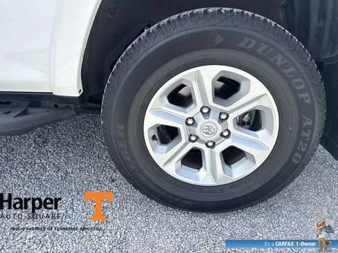 Used 2024 Toyota 4Runner SR5 Premium w/ Moonroof Package AWD/4WD image 20