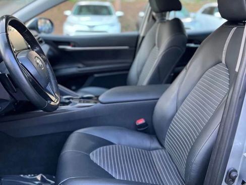 Used 2023 Toyota Camry SE image 12