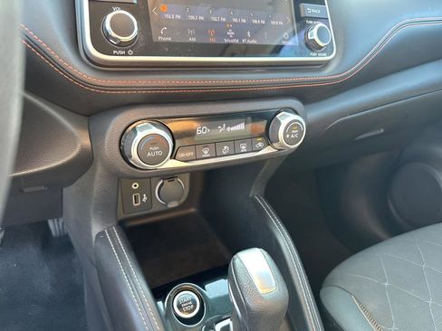 Used 2019 Nissan Kicks SR w/ Exterior Package image 35