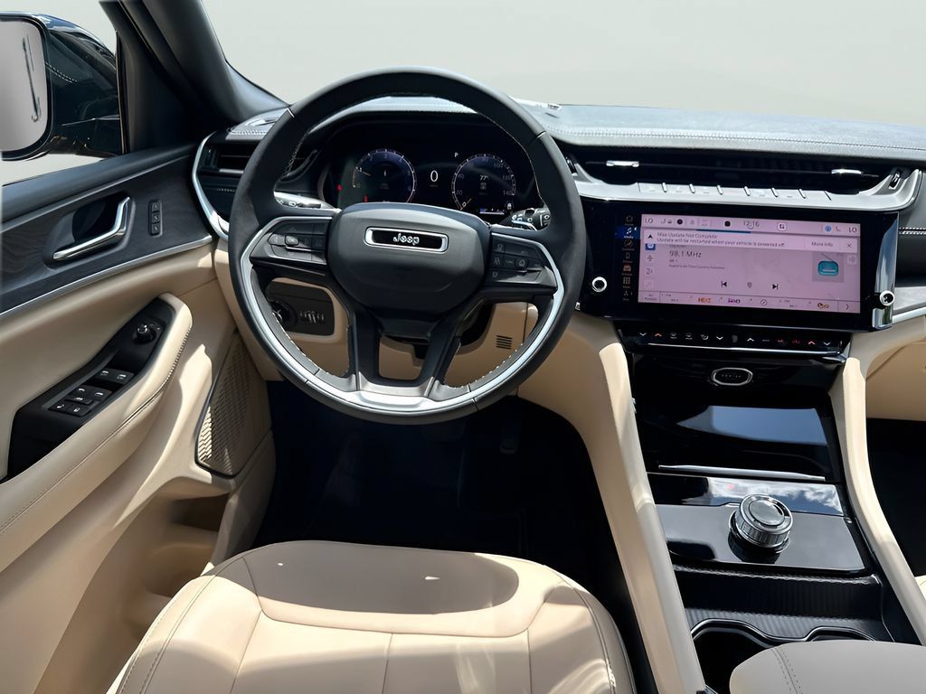 New 2026 Jeep Grand Cherokee Limited RWD image 30