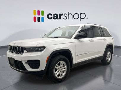Used 2023 Jeep Grand Cherokee Laredo w/ Luxury Tech Group I