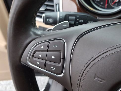 Used 2017 Mercedes-Benz GLS 450 4MATIC image 22