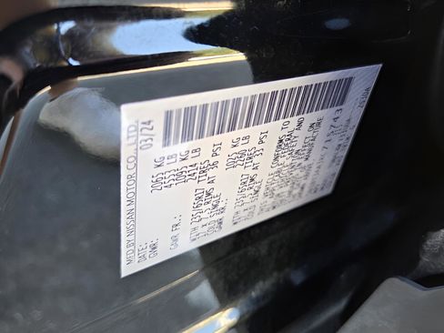 Used 2024 Nissan Rogue S FWD image 16