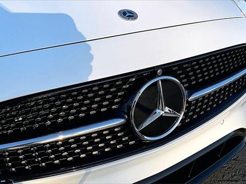 Used 2023 Mercedes-Benz E 350 Sedan image 32