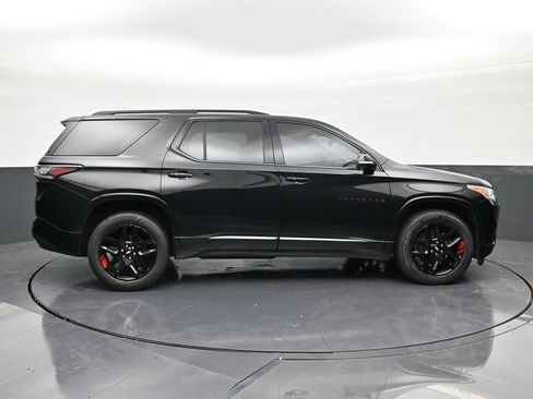 Used 2020 Chevrolet Traverse Premier w/ Redline Edition image 6