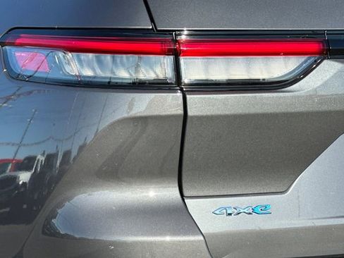 Certified 2022 Jeep Grand Cherokee Limited 4xe w/ Luxury Tech Group II image 27