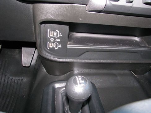 Used 2024 RAM 2500 Tradesman image 13