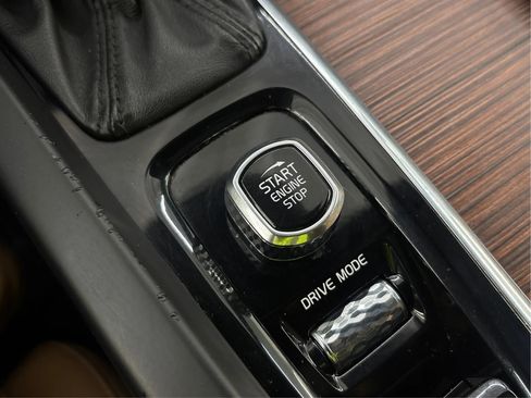 Used 2019 Volvo XC60 T6 Inscription w/ Protection Package Premier image 40