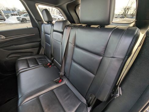 Used 2019 Jeep Grand Cherokee Limited image 17