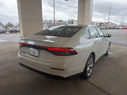 Certified 2023 Honda Accord LX image 5