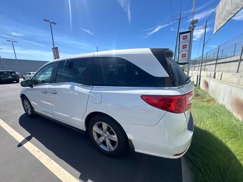 Used 2020 Honda Odyssey EX image 5