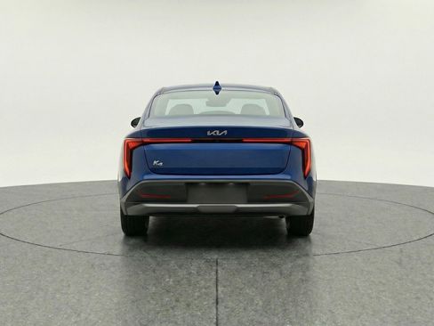 Used 2025 Kia K4 image 7