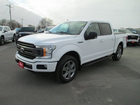 Used 2018 Ford F150 XLT w/ Equipment Group 302A Luxury image 9