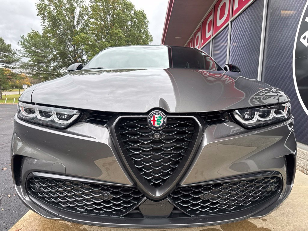 Used 2024 Alfa Romeo Tonale Veloce AWD/4WD image 8