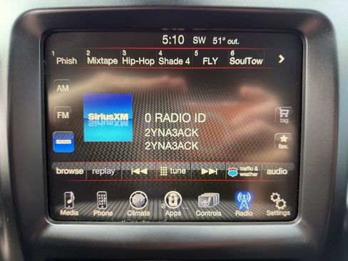 Used 2016 Jeep Cherokee Limited image 33