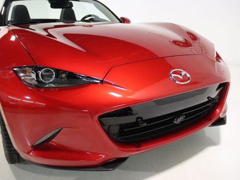 Used 2016 MAZDA MX-5 Miata Grand Touring RWD image 37