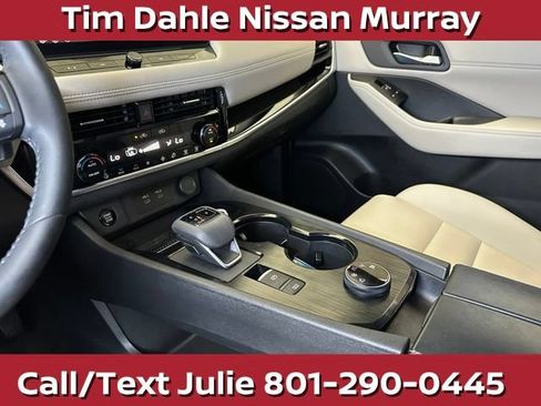 Used 2025 Nissan Rogue SL w/ SL Premium Package AWD/4WD image 30