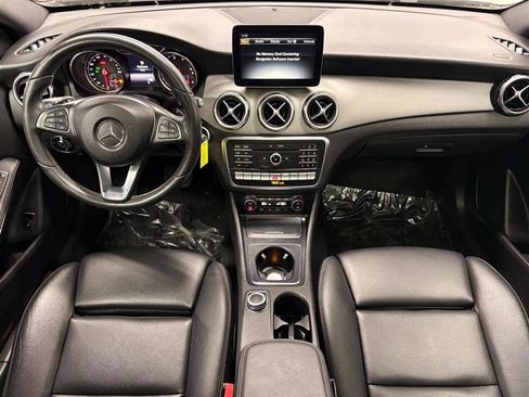 Used 2018 Mercedes-Benz GLA 250 GLA 250 w/ Premium Package image 6