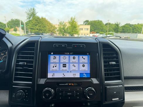 Used 2019 Ford F150 XL w/ Equipment Group 101A Mid AWD/4WD image 12